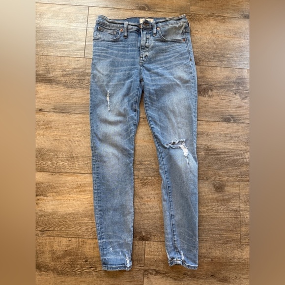 Madewell Denim - Madewell 9” High-Rise Skinny Distressed Jeans - 28